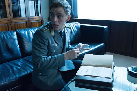  Deutschland 83 - Eine spannende Spionagegeschichte mit brillanten Schauspielern und packenden Wendungen!